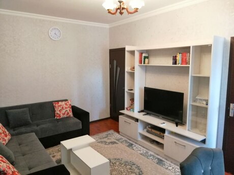 2 otaqlı köhnə tikili - İnşaatçılar m. - 40 m²