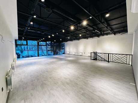 Obyekt - Ağ şəhər q. - 185 m²