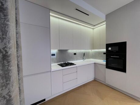 4 otaqlı yeni tikili - 28 May m. - 120 m²