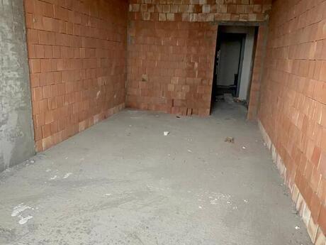 3 otaqlı yeni tikili - Binəqədi r. - 110 m²