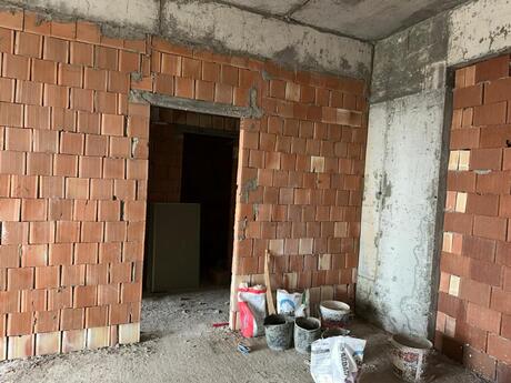 3 otaqlı yeni tikili - Binəqədi r. - 110 m²