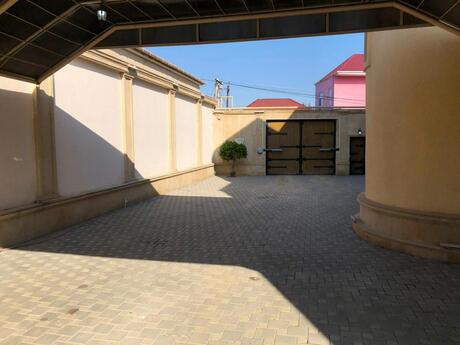 10 otaqlı həyət evi/bağ evi - Xırdalan - 850 m²
