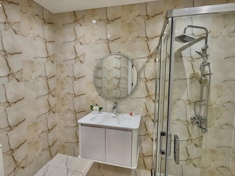 2-комн. новостройка - Насиминский  р. - 104 м²