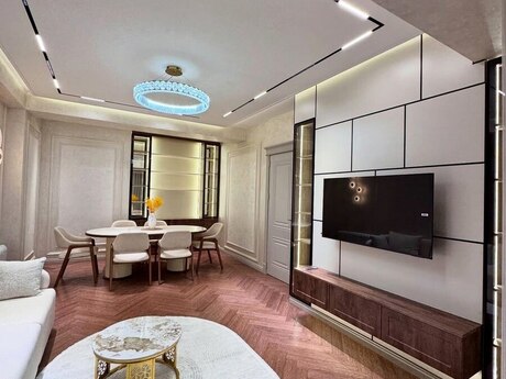 3-комн. новостройка - Насиминский  р. - 117 м²
