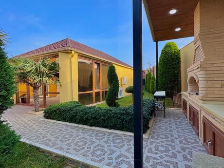 6 otaqlı həyət evi/bağ evi - Mərdəkan q. - 400 m²
