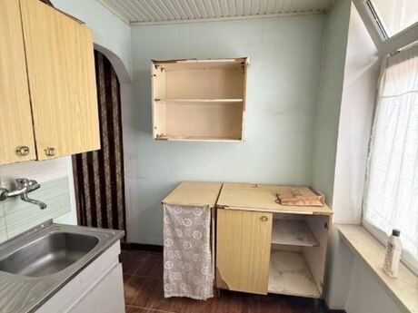 2 otaqlı köhnə tikili - 28 May m. - 60 m²