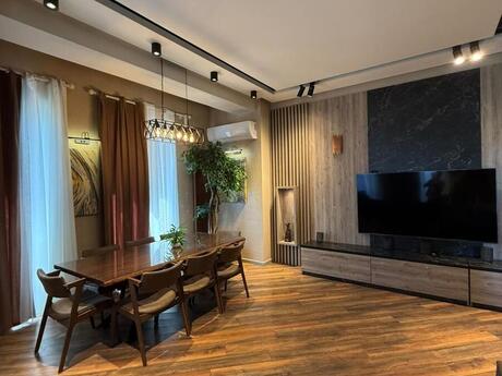 5 otaqlı yeni tikili - Sahil m. - 246 m²