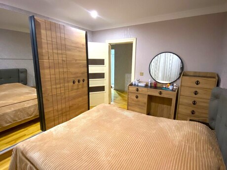 4 otaqlı köhnə tikili - Suraxanı q. - 80 m²