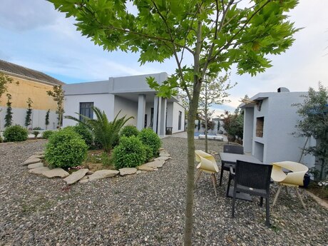 4 otaqlı həyət evi/bağ evi - Dübəndi q. - 250 m²