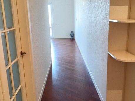 2 otaqlı yeni tikili - 8 Noyabr m. - 106 m²