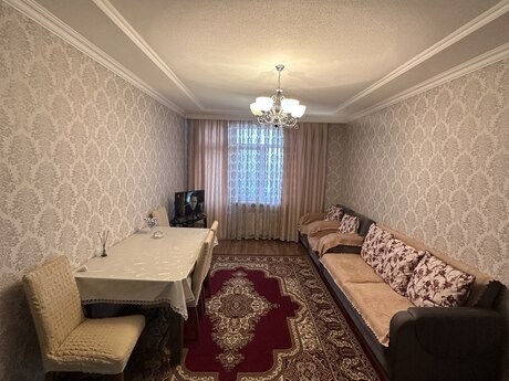 4 otaqlı köhnə tikili - Lökbatan q. - 85 m²