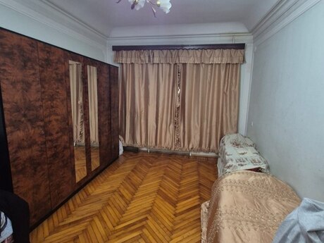 4 otaqlı köhnə tikili - Xalqlar Dostluğu m. - 100 m²
