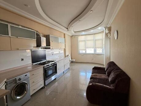 3 otaqlı yeni tikili - İnşaatçılar m. - 110 m²