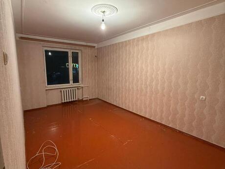 4 otaqlı köhnə tikili - Yeni Günəşli q. - 100 m²