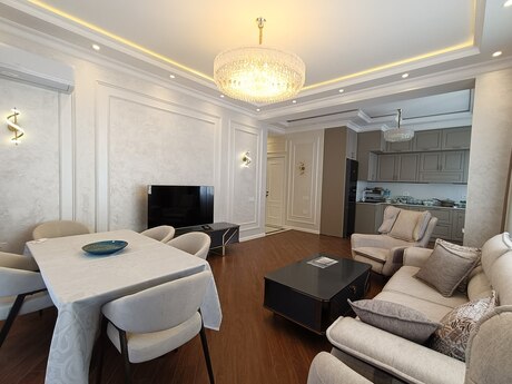 3 otaqlı yeni tikili - Xətai r. - 120 m²