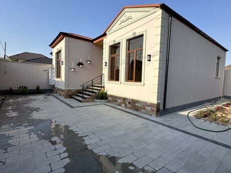 4 otaqlı həyət evi/bağ evi - Maştağa q. - 120 m²