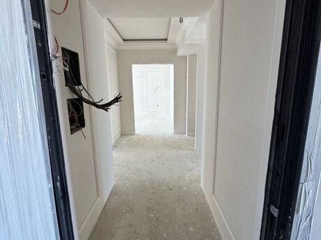 4 otaqlı yeni tikili - Bakmil m. - 130 m²