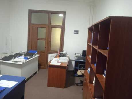 4 otaqlı ofis - Nəriman Nərimanov m. - 120 m²