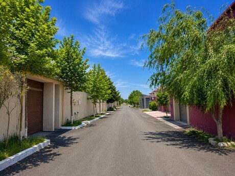 7 otaqlı həyət evi/bağ evi - Mərdəkan q. - 315 m²