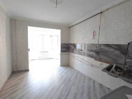 3 otaqlı köhnə tikili - Elmlər Akademiyası m. - 80 m²