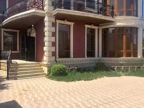 6 otaqlı həyət evi/bağ evi - Novxanı q. - 360 m²
