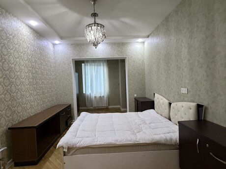 2 otaqlı köhnə tikili - Azadlıq Prospekti m. - 70 m²