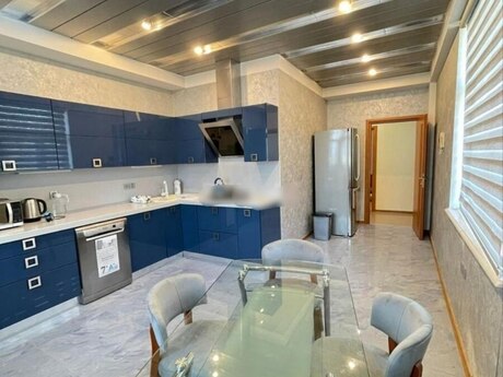 3 otaqlı yeni tikili - 8 Noyabr m. - 150 m²