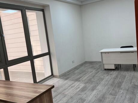 1 otaqlı ofis - Şah İsmayıl Xətai m. - 18 m²