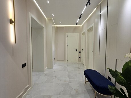 3 otaqlı yeni tikili - 8 Noyabr m. - 103 m²