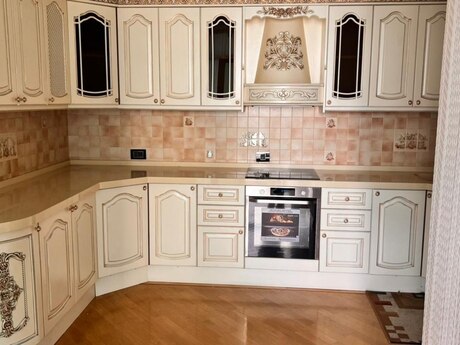 3 otaqlı yeni tikili - Nəsimi r. - 170 m²