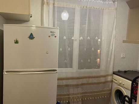 1 otaqlı köhnə tikili - Elmlər Akademiyası m. - 35 m²