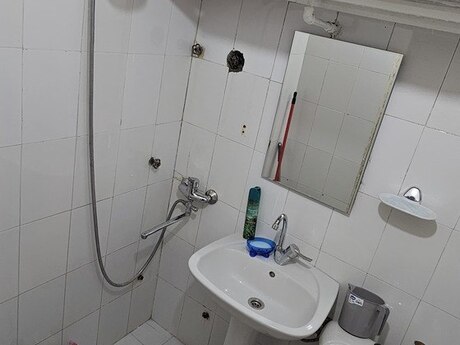 2 otaqlı köhnə tikili - Yeni Yasamal q. - 43 m²