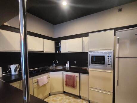 2 otaqlı yeni tikili - Şah İsmayıl Xətai m. - 98 m²