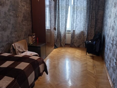 3 otaqlı köhnə tikili - Biləcəri q. - 75 m²