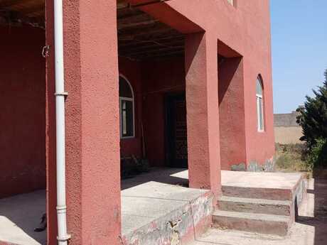 8 otaqlı həyət evi/bağ evi - Hövsan q. - 144 m²