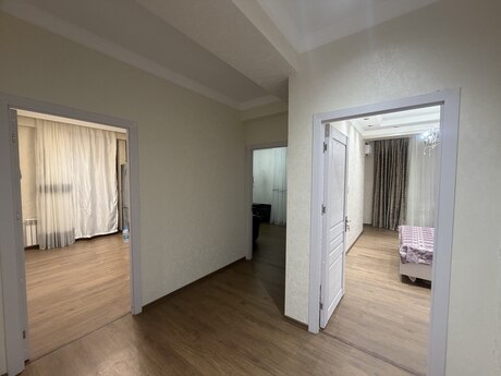 3 otaqlı yeni tikili - İnşaatçılar m. - 125 m²