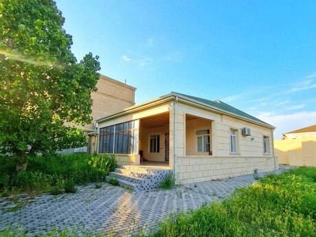 3 otaqlı həyət evi/bağ evi - Novxanı q. - 110 m²