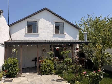 4 otaqlı həyət evi/bağ evi - Buzovna q. - 170 m²