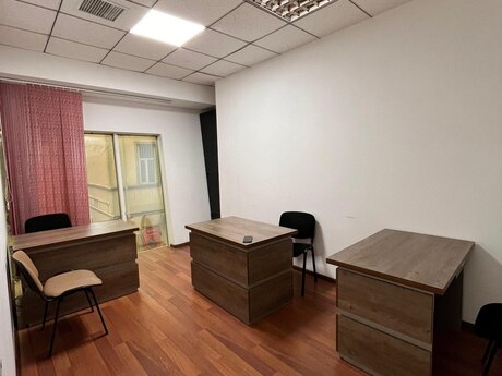 1 otaqlı ofis - Sahil m. - 18 m²