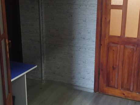4 otaqlı köhnə tikili - Mərdəkan q. - 80 m²