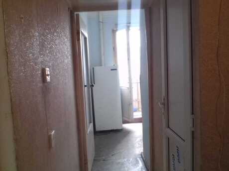 1 otaqlı köhnə tikili - Qaraçuxur q. - 42 m²