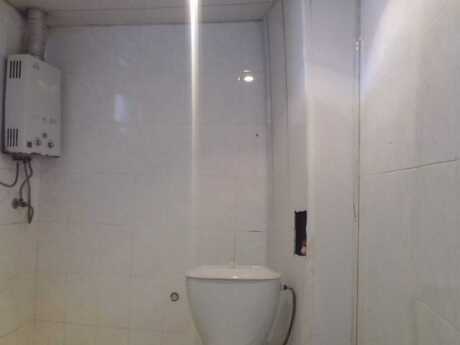 1 otaqlı köhnə tikili - Qaraçuxur q. - 42 m²