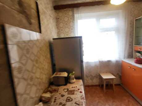 2 otaqlı köhnə tikili - Neftçilər m. - 48 m²