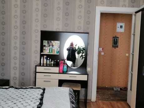 2 otaqlı köhnə tikili - Koroğlu m. - 56.7 m²
