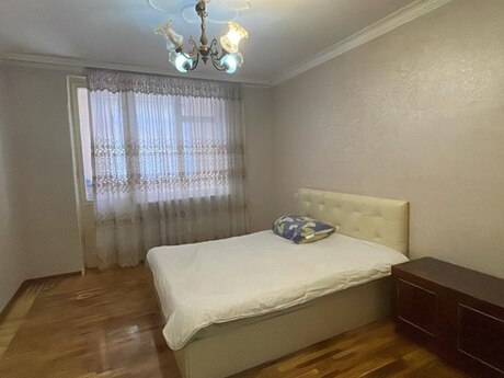 3 otaqlı köhnə tikili - Elmlər Akademiyası m. - 80 m²