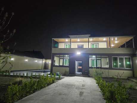 6 otaqlı həyət evi/bağ evi - Buzovna q. - 350 m²