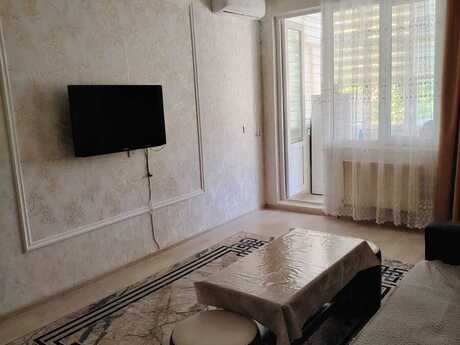 2 otaqlı köhnə tikili - Memar Əcəmi m. - 45 m²