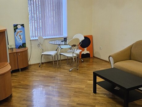 2 otaqlı köhnə tikili - İçəri Şəhər m. - 50 m²
