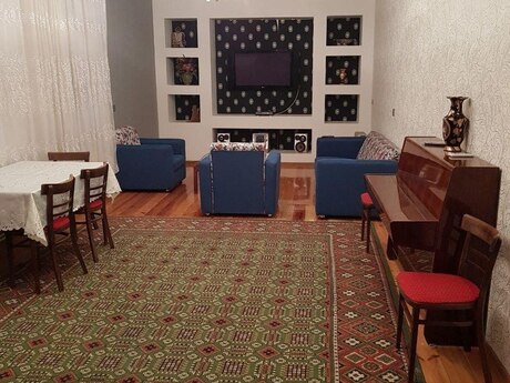4 otaqlı həyət evi/bağ evi - Nəsimi m. - 170 m²