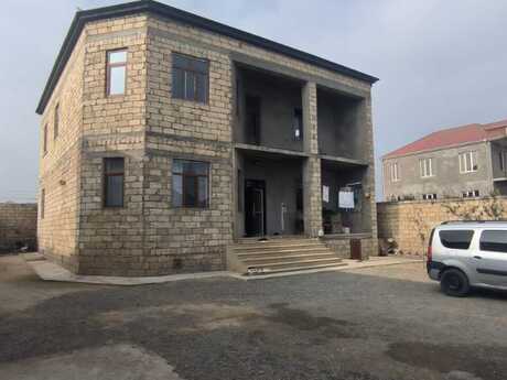 7 otaqlı həyət evi/bağ evi - Mehdiabad q. - 255 m²